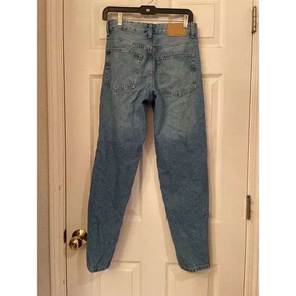 Bershka Women's Straight Vintage Light Wash Denim Jeans Size 28 - Picture 5 of 6